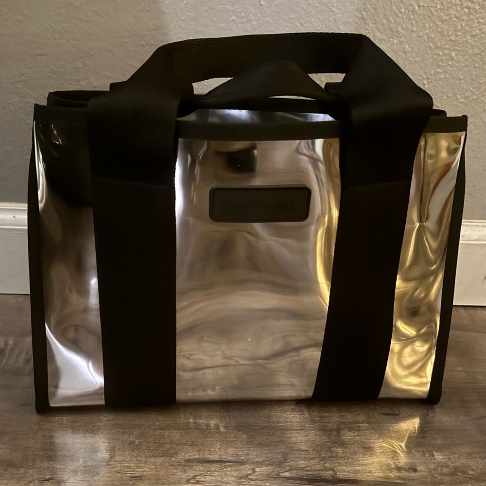 Case-Mate Travel Tote